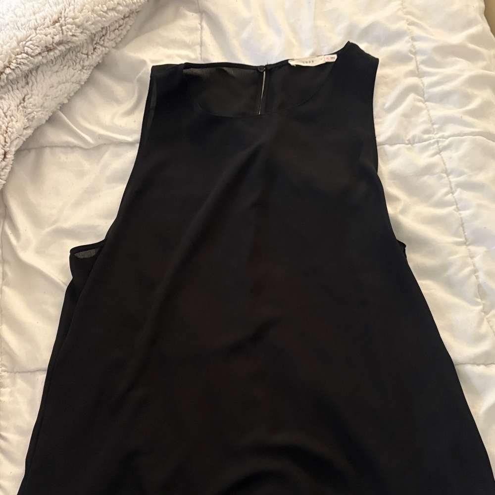 Sleeveless Black blouse